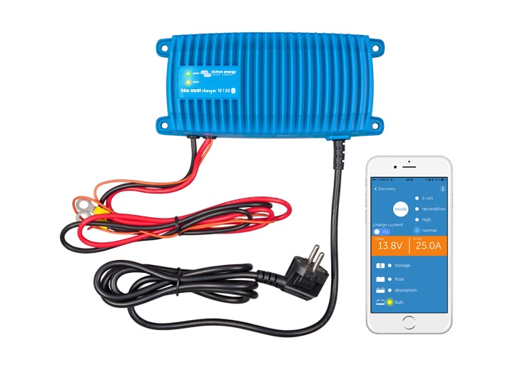 Nabíječka Victron Energy BlueSmart 12V/13A, 50-170Ah, IP67 vodotěsná