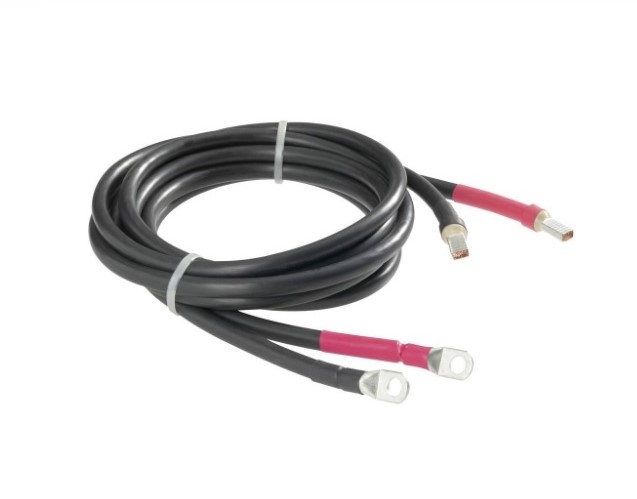 Připojovací kabely pro akumulátor a regulátor nabíjení nebo měnič napětí, 2 m/10 mm², kabelové oko M6