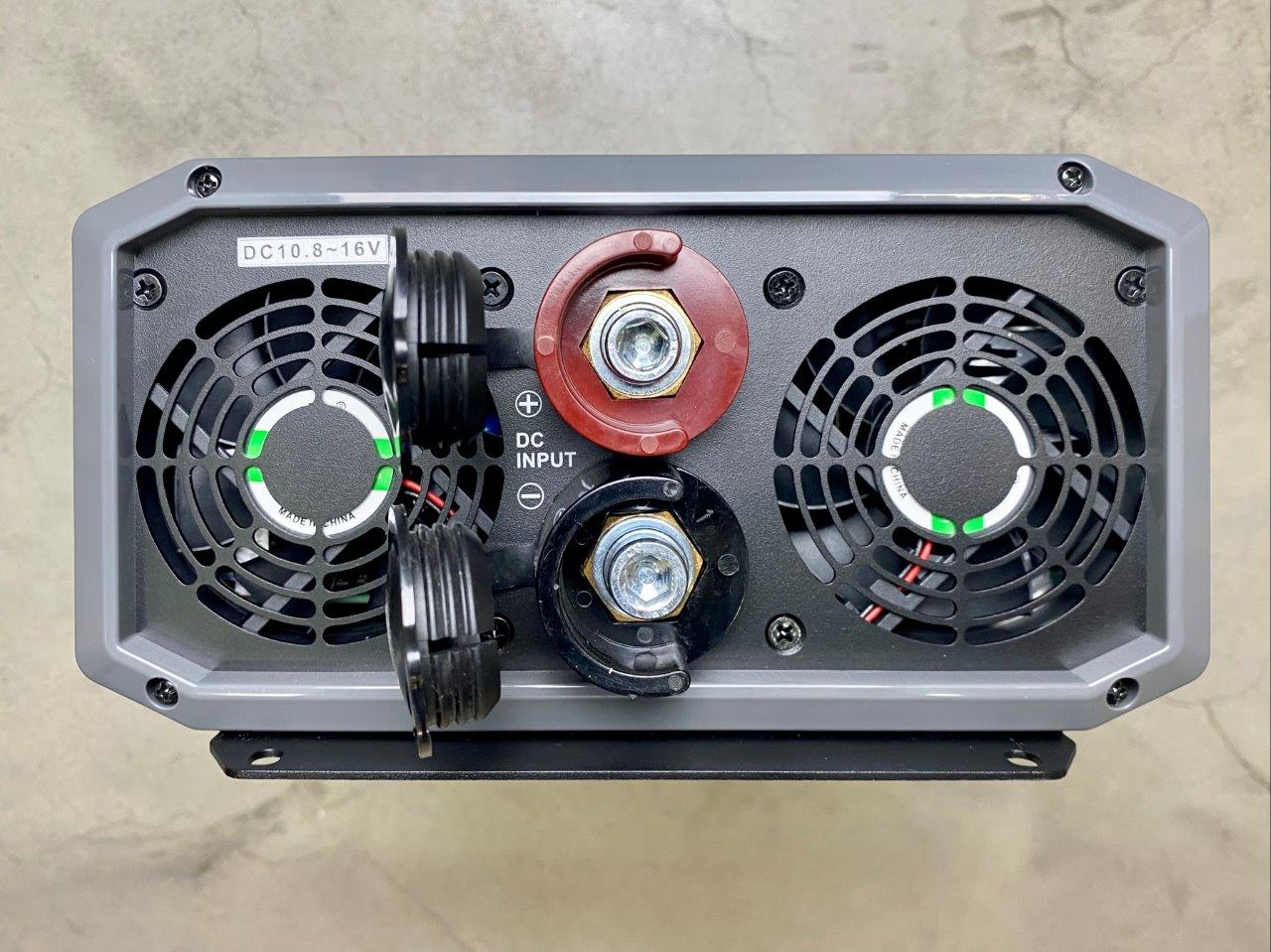 Měnič napětí EPever IPower Plus 3000W 48V čistá sinusoida