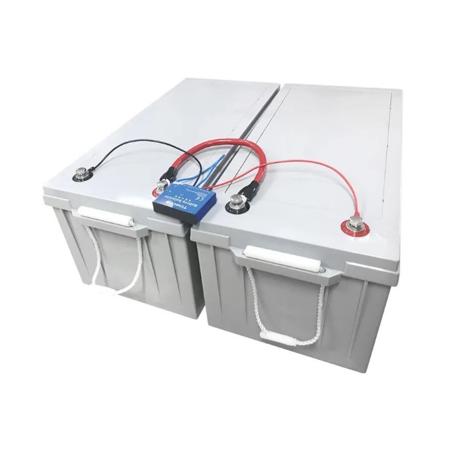 Balancér/equalizér pro 2x12V baterie Torch