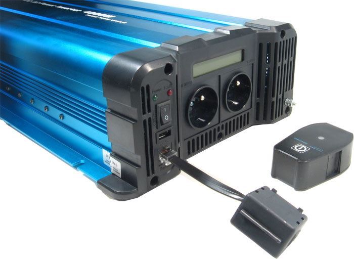 Měnič napětí 12V/230V 4000W, Solarvertech FS4000, dálkové ovládání, čistá sinusovka